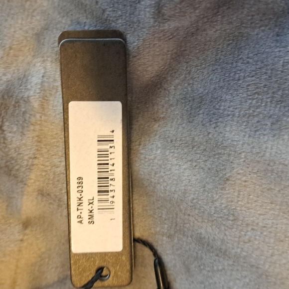 SKIMS VELOUR TANK XL - Picture 5 of 8